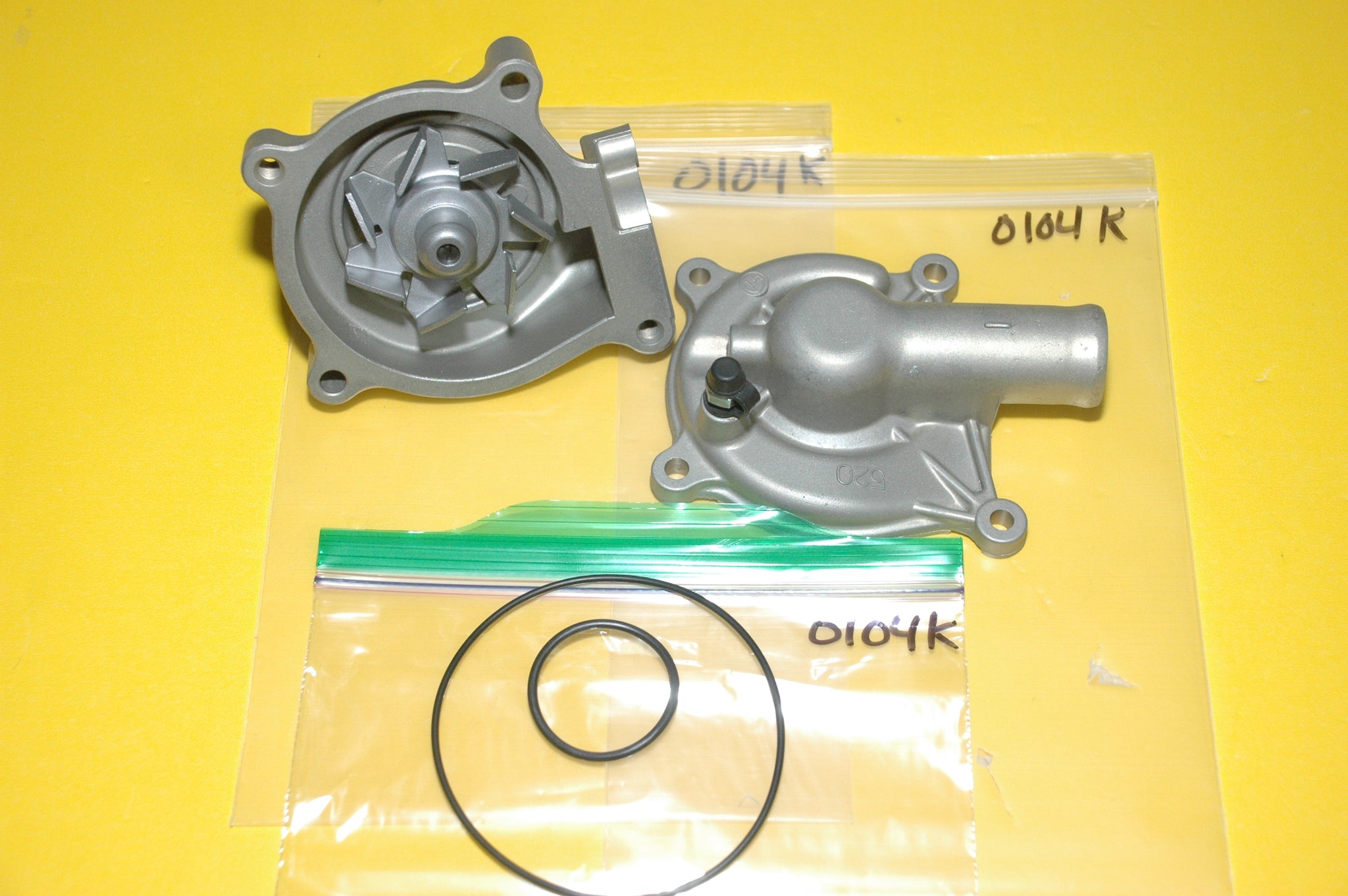 Kawasaki ZX600 1991-2001 P/N 49044-1067 Water Pump NO COVER