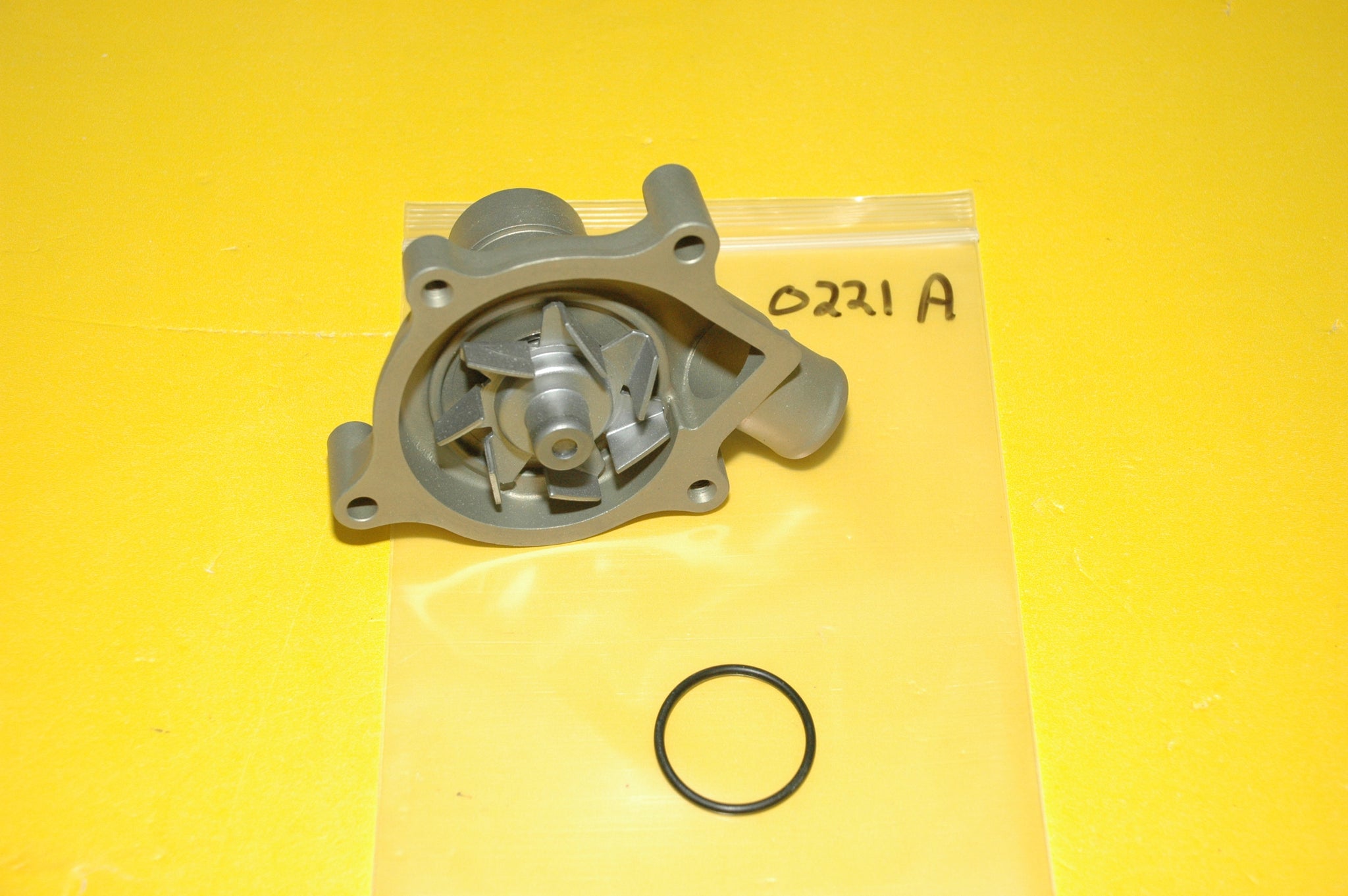 Kawasaki 94-97 ZX900 91-2000 ZX750 Ninja P/N 49044-1069 Water Pump 